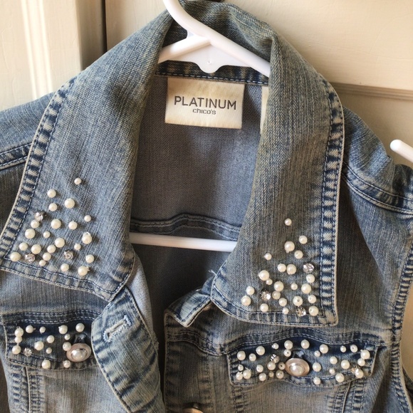Chicos Light wash embellished denim vest in size 0 EUC - Picture 8 of 8